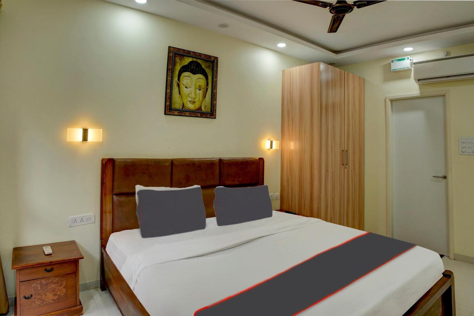 Flagship Santoshi Holiday Home Dabolim Exteriör bild