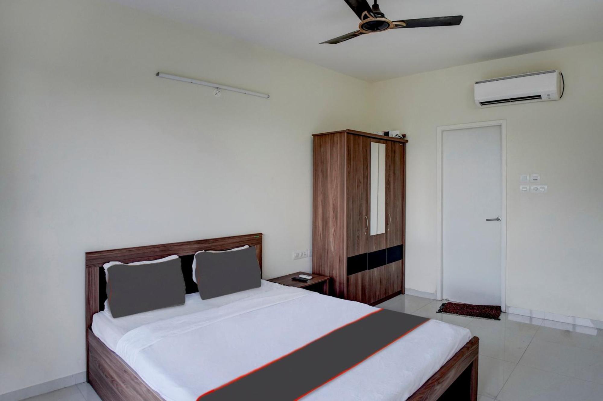 Flagship Santoshi Holiday Home Dabolim Exteriör bild