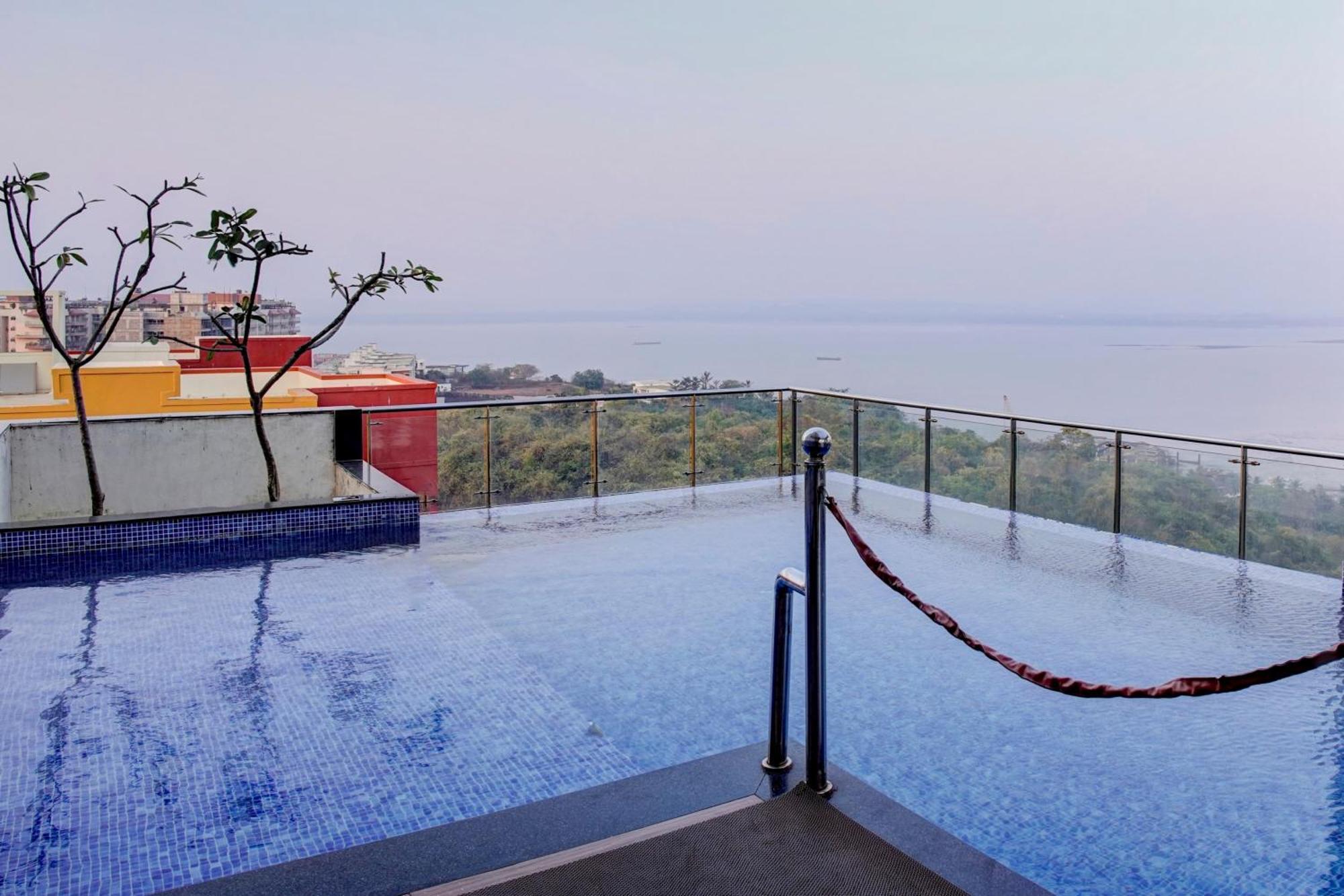 Flagship Santoshi Holiday Home Dabolim Exteriör bild