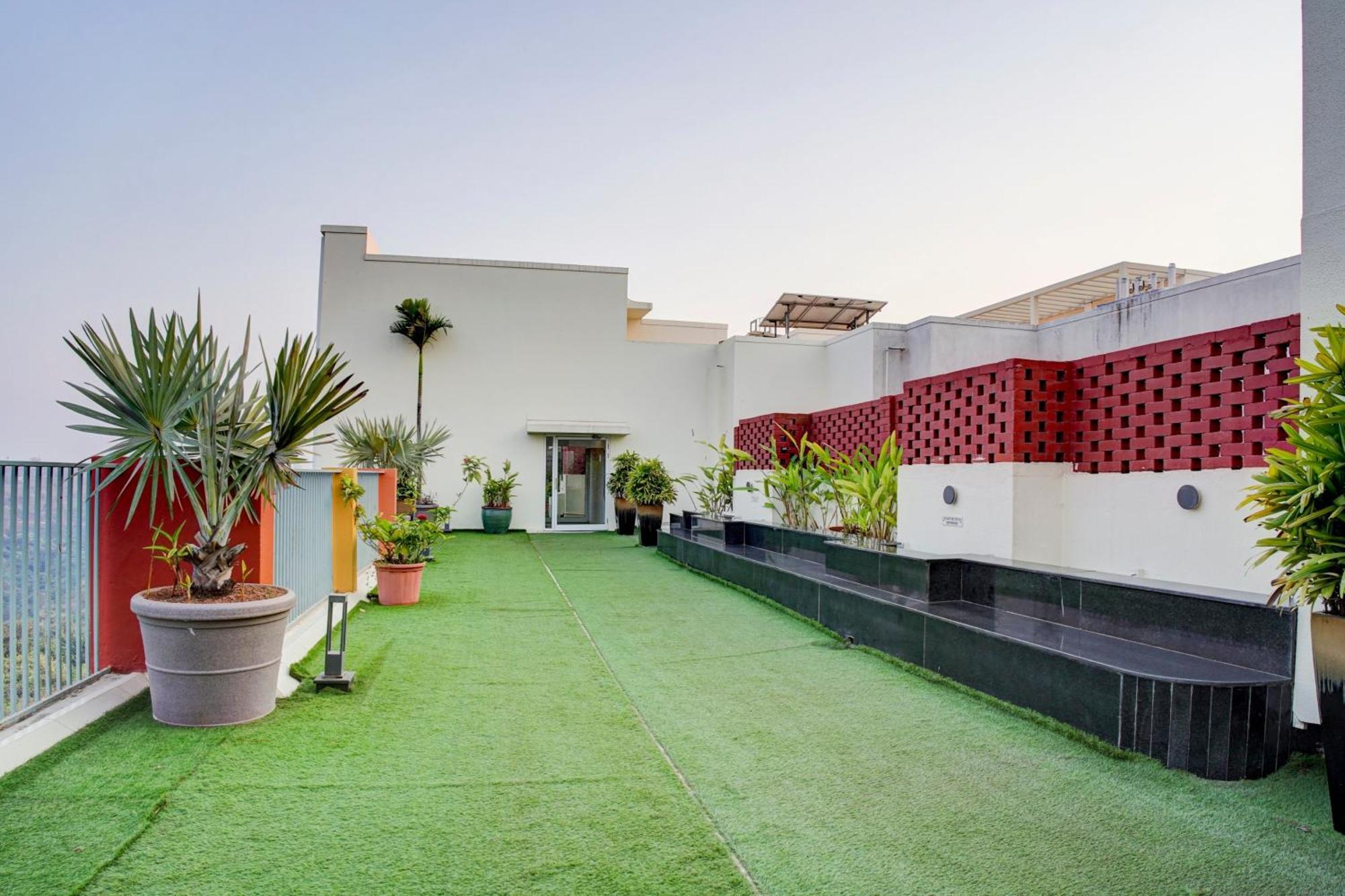 Flagship Santoshi Holiday Home Dabolim Exteriör bild